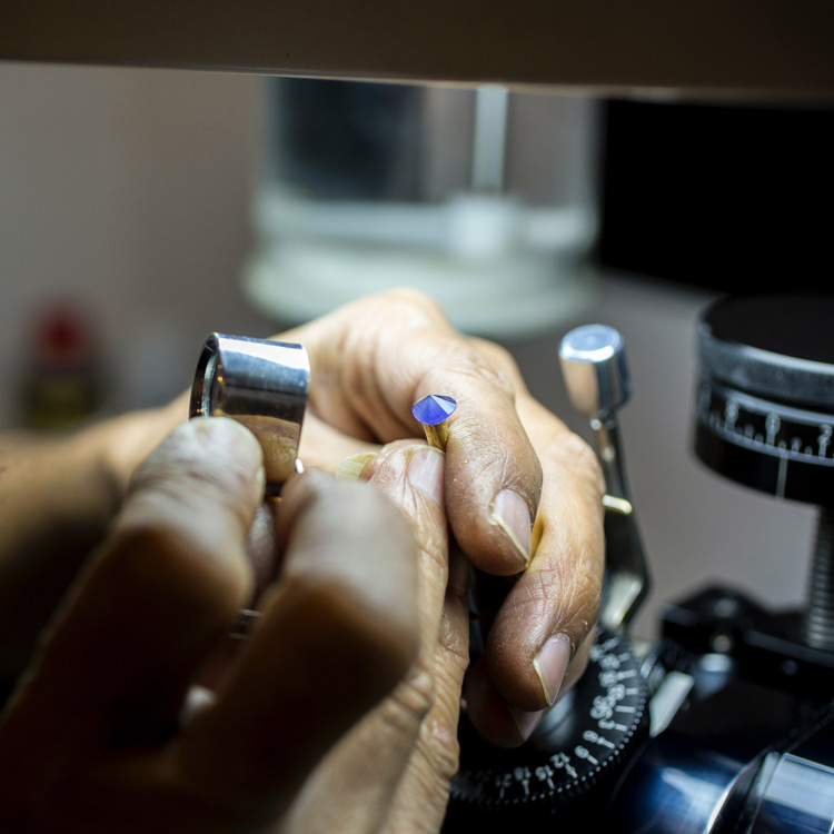 Calgary's Jewellery Store since 1925 J. Vair Anderson Jewellers